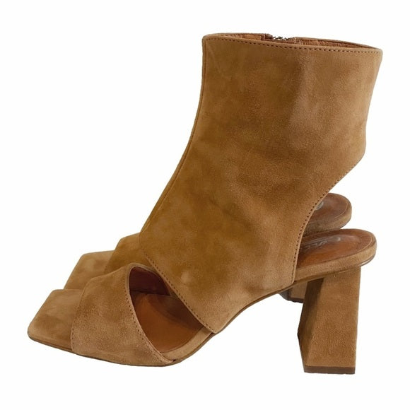 L'INTERVALLE TAN NEUTRAL SUEDE CUT OUT ZIP UP PEEP TOE ANKLE SANDALS - 38