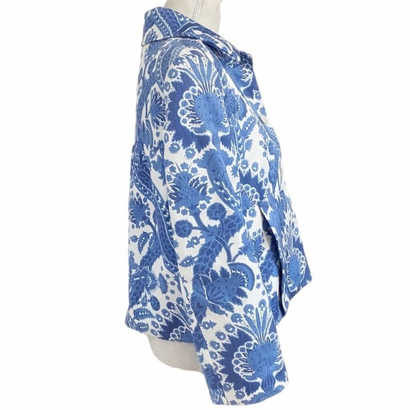 MICHAEL KORS MADE IN ITALY PORCELAIN BLUE WHITE FLORAL BUTTON FRONT BOXY JACKET