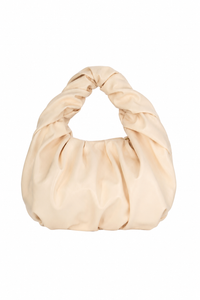 Sac A.L.C. Paloma en similicuir vegan crème beurre, silhouette demi-lune structurée, anse fixe intégrée, fermeture magnétique, design minimaliste californien_Vue de face