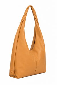 Sac hobo A.L.C. Shiloh en cuir vegan caramel, anse torsadée artisanale, silhouette souple et volumineuse, fermeture magnétique, design californien boho-chic luxe_Vue de côté