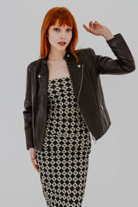 Veste biker en cuir noir Florence par A.P.C, coupe ajustée taille 34, style motard classique, cuir premium - vue de face