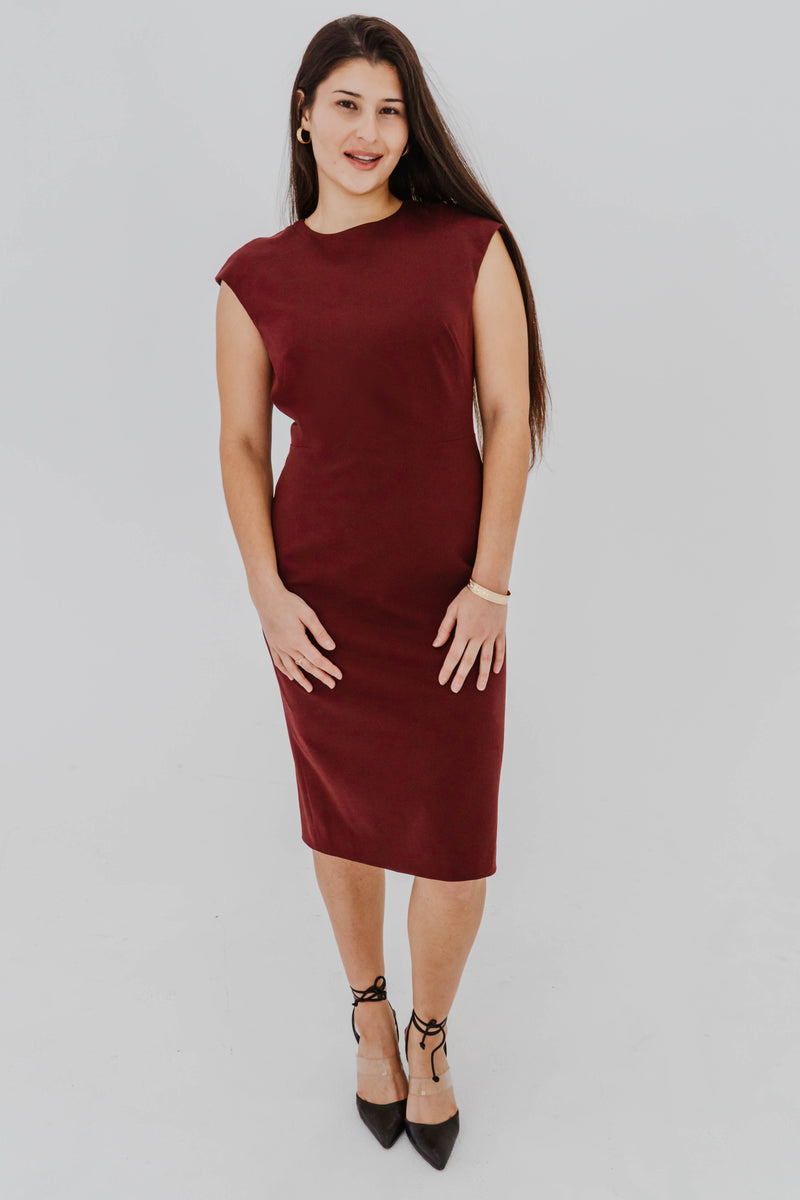 Robe midi fourreau Cabernet par Lafayette 148 en laine rouge bordeaux, manches courtes, coupe ajustée élégante - vue de face