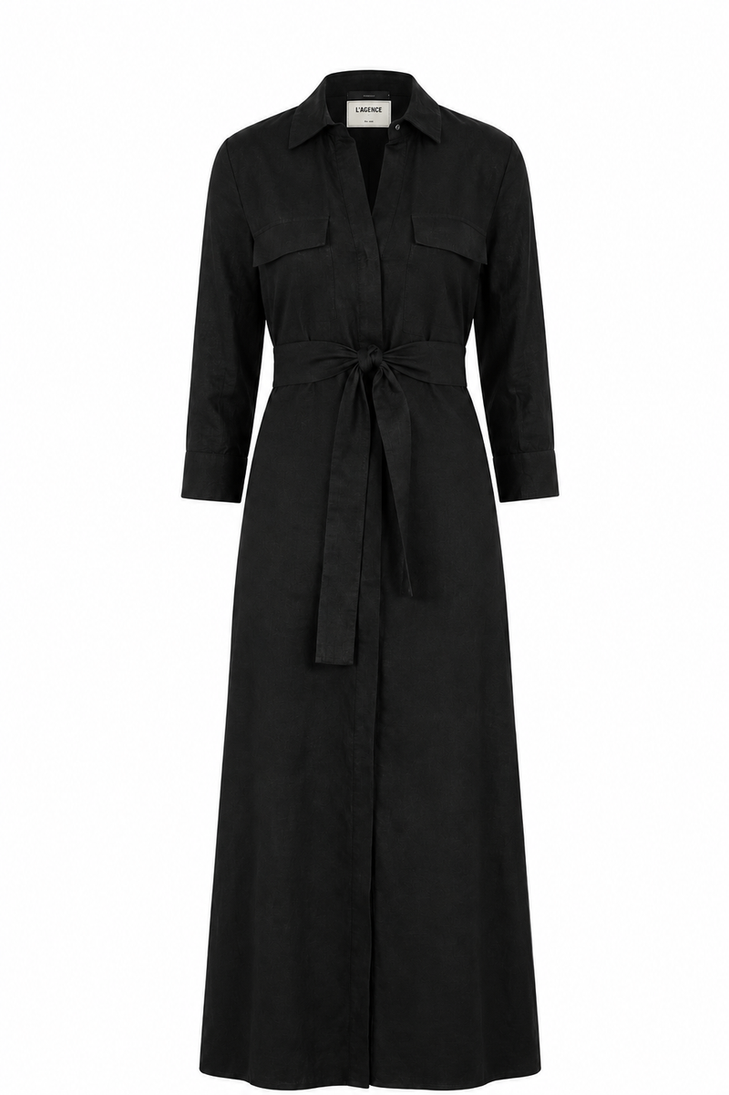 Robe-chemise L'Agence Cameron longue en mélange lin-viscose noir avec boutonnage frontal, poches à rabat, ceinture ton sur ton amovible et manches trois-quarts, style californien_Vue de face