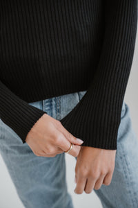 Haut en maille Max Mara Katai noir avec col montant, manches longues et coupe ajustée - tissu