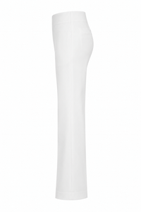 Pantalon large Nanushka Erinna blanc cassé, taille haute, jambe évasée fluide en viscose, coupe tailleur_vue de côté
