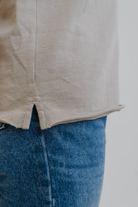 Top muscle Rag & Bone en khaki avec détails mix media, style débardeur sans manches côtelé, coupe ajustée moderne, finition texturée - Détail bordure