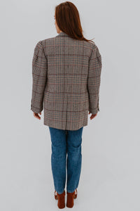 Blazer Sandro Mina en mélange de laine motif pied-de-poule crème et bordeaux, silhouette oversize, épaulettes structurées, revers en pointe, doublure complète, simple boutonnage, manches à boutons, coupe ajustée taille - vue de dos