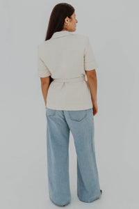 Blazer sandro truman en tweed écru avec ceinture- vue de dos