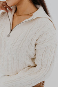 Sweater Lourdes manches longues par Simkhai en tricot blanc ivoire, coupe élégante, maille texturée premium - tissu