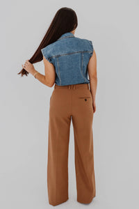 Pantalon droit en laine Stella McCartney couleur brun tabac, coupe élégante jambe droite, taille haute  vue de dos