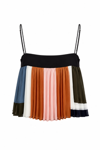 Haut court plissé accordéon Veronica Beard, bande noire structurée avec bretelles fines réglables, panneaux multicolores color-blocking en bleu ardoise, olive, crème, cognac terracotta et rose poudré, coupe trapèze en crêpe léger — style chic estival_vue de dos