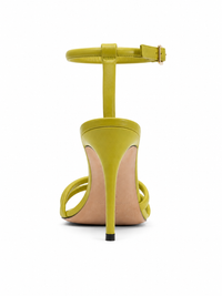 Sandale Victoria Beckham Frances en cuir chevreau vert chartreuse, bout carré, brides croisées et bride de cheville avec boucle rectangulaire dorée, talon aiguille 90mm gainé+vue de dos